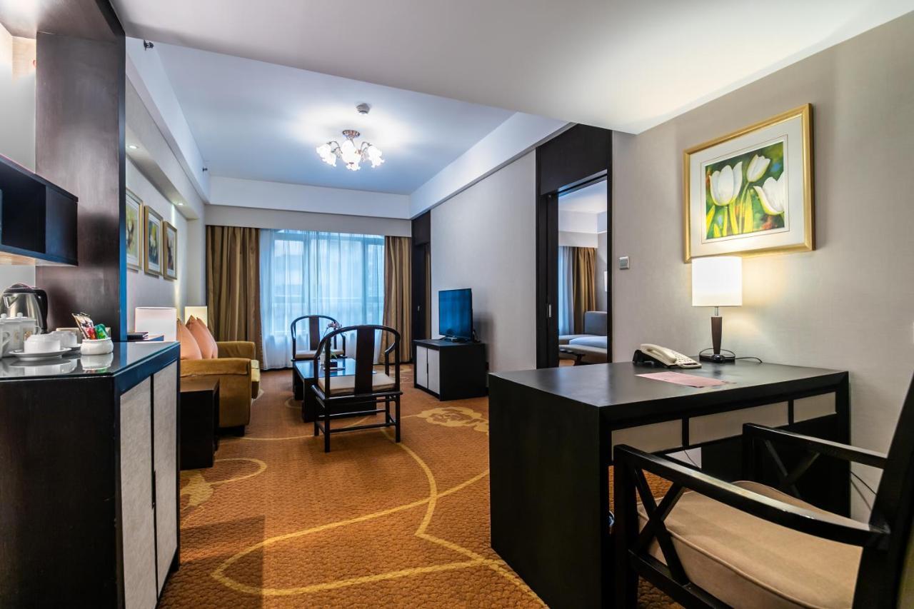 Landmark International Hotel Гуанджоу Екстериор снимка