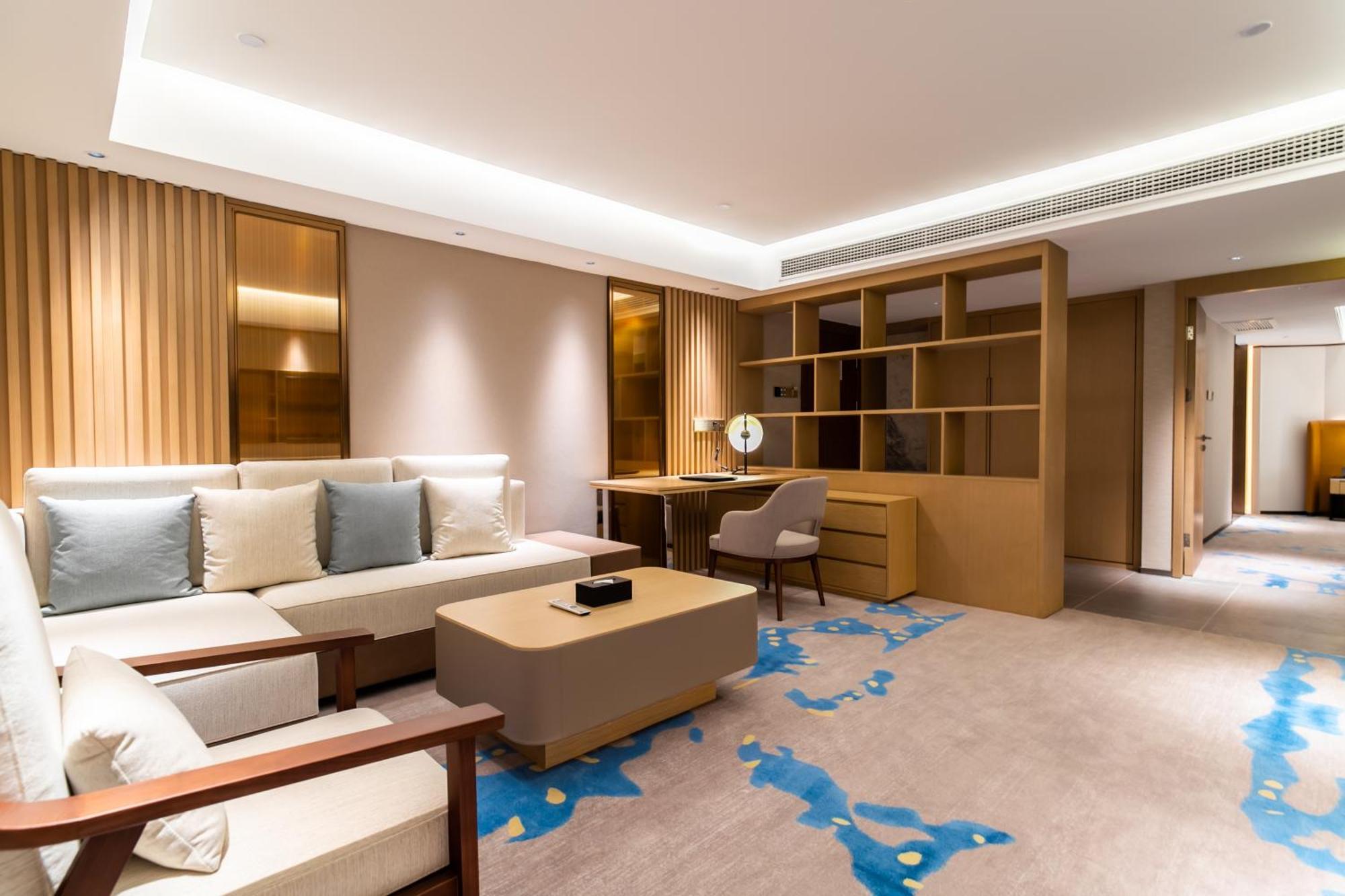 Landmark International Hotel Гуанджоу Екстериор снимка