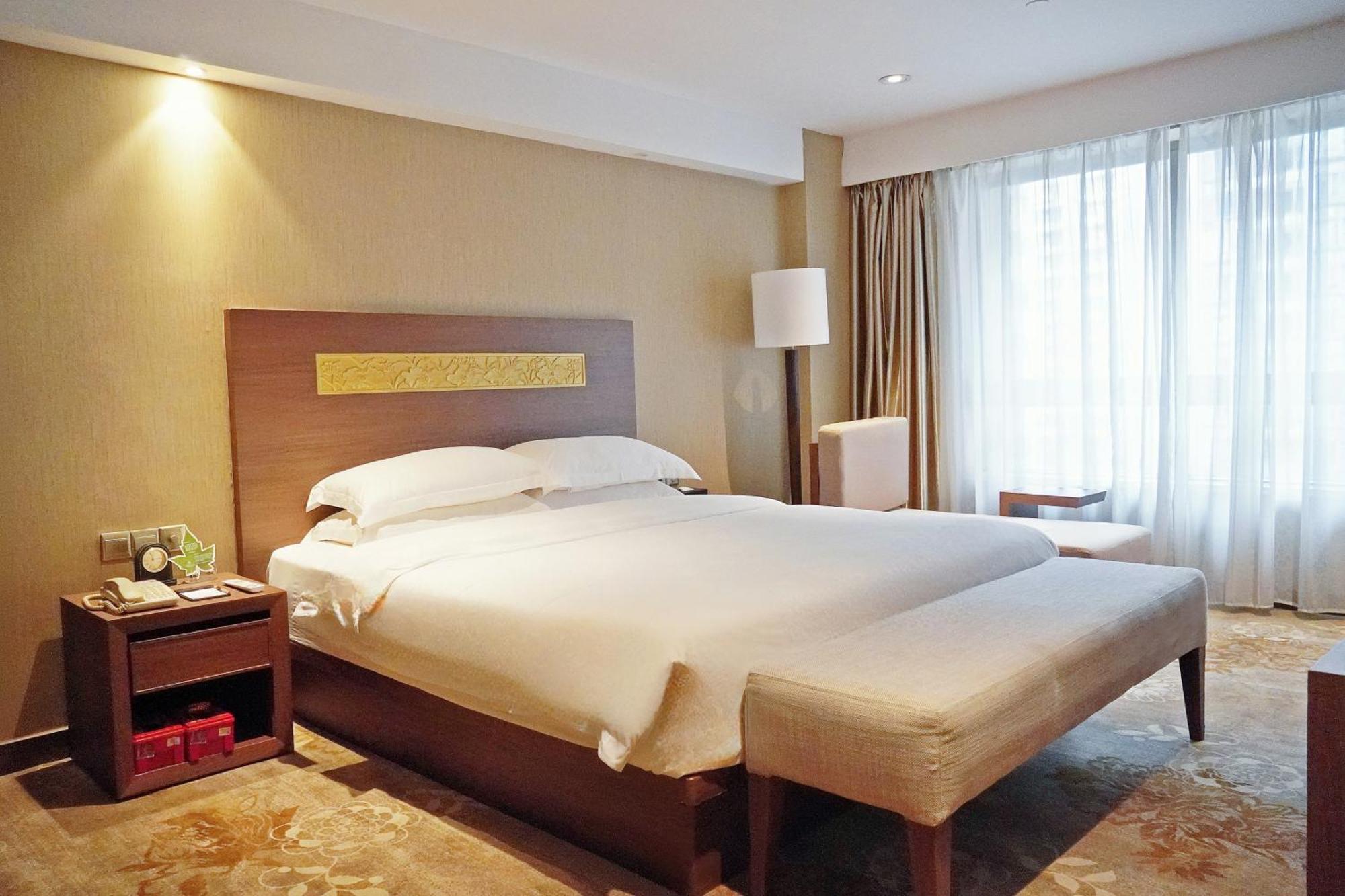 Landmark International Hotel Гуанджоу Екстериор снимка